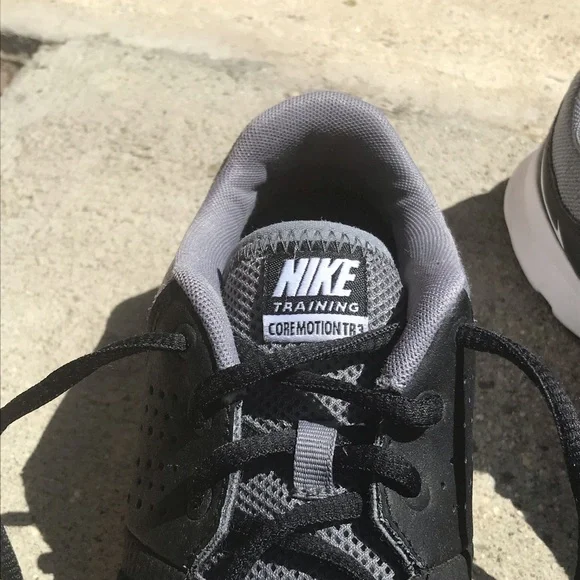 Nike Training Core Motion TR3 Black and Gray Shoes - Picture 13 of 15
